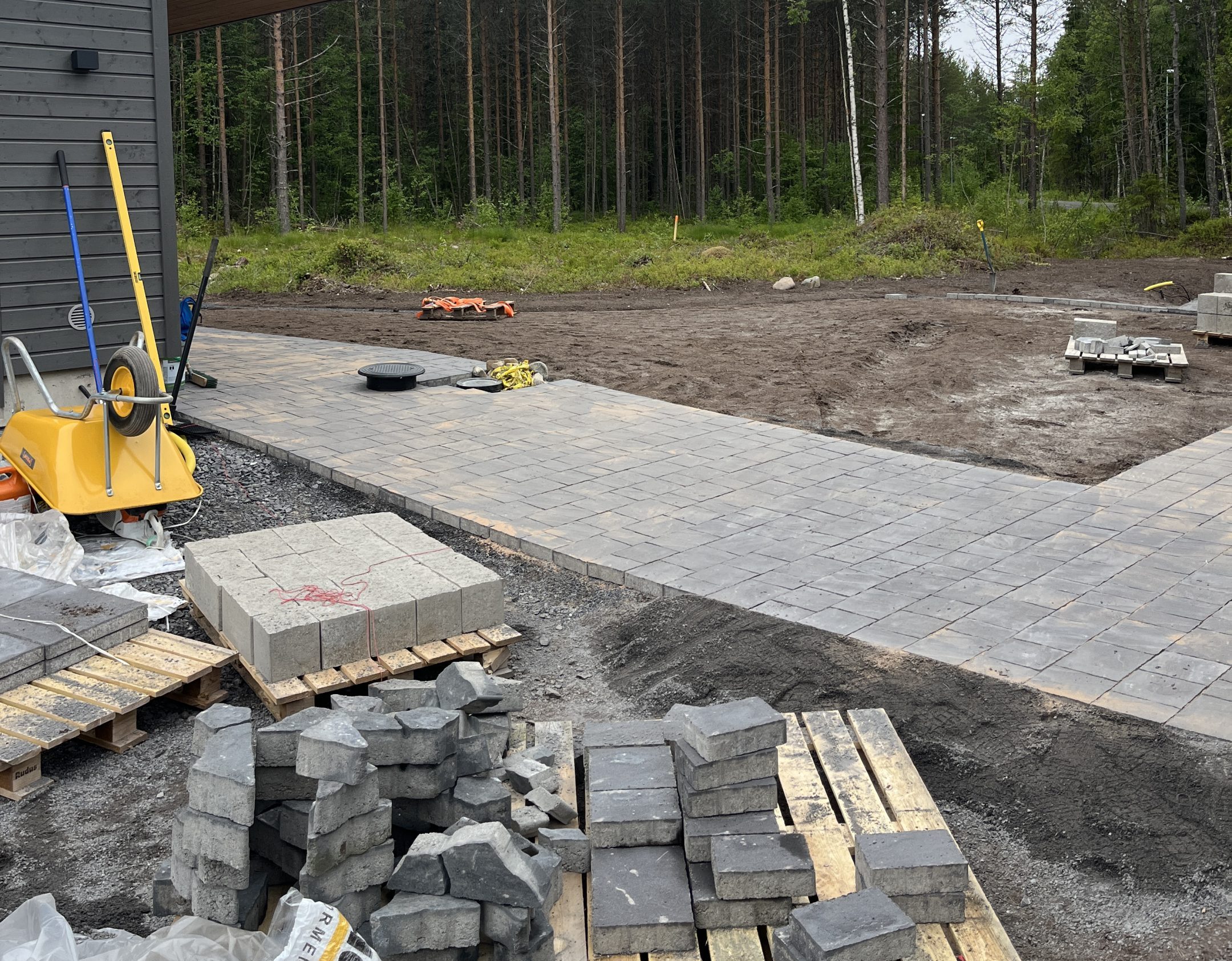 Piharemontti omakotipihalle Piharemontti omakotipihalle